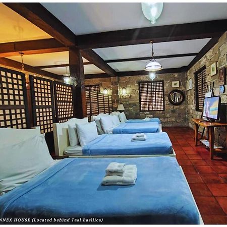 Paradores Del Castillo Taal Exterior photo