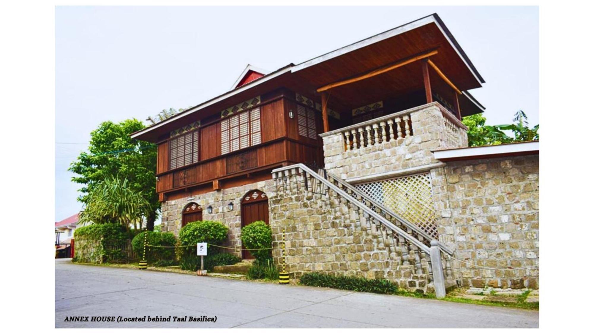 Paradores Del Castillo Bed & Breakfast Taal Exterior photo