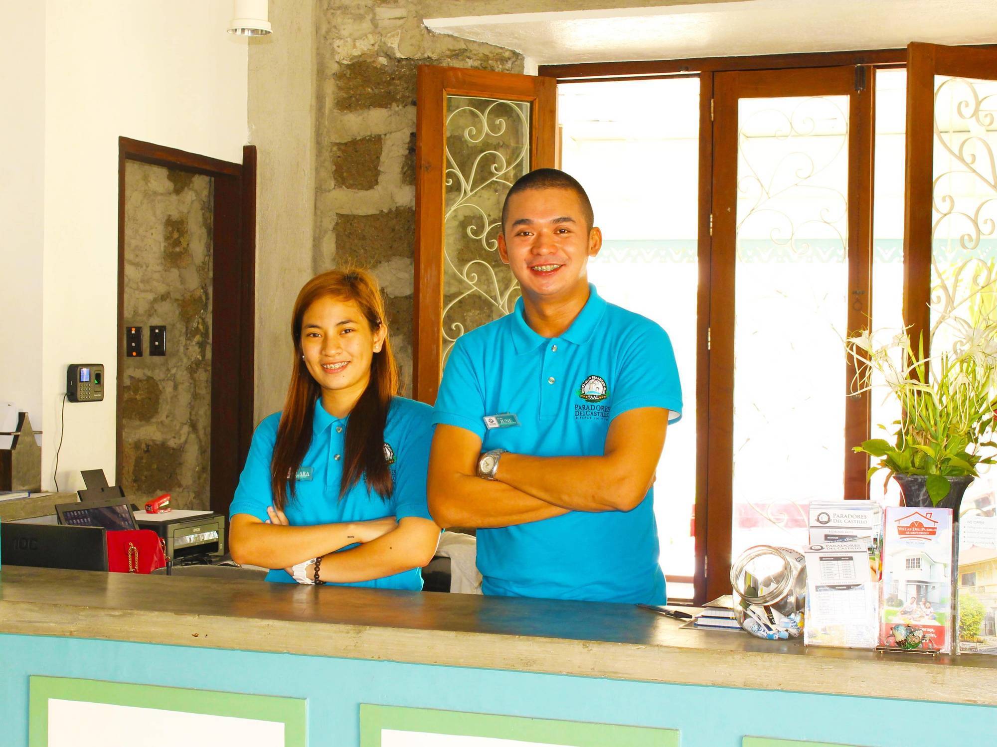 Paradores Del Castillo Taal Exterior photo